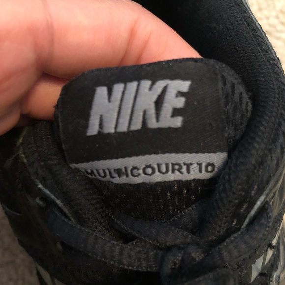 Nike muilticourt shoes - Picture 3 of 7
